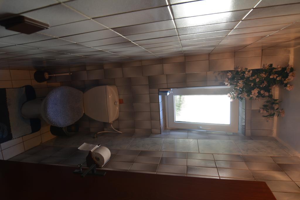 Privat Marika Nova Lesna Exterior photo